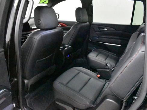 Used 2024 Chevrolet Traverse Z71 w/ Enhanced Driving Package AWD/4WD image 19