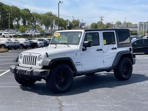 Used 2016 Jeep Wrangler Unlimited Sport w/ Quick Order Package 24S AWD/4WD image 3