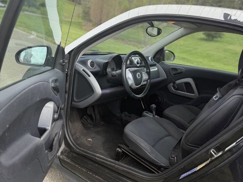 Used 2013 smart fortwo pure image 13