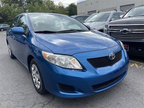 Used 2010 Toyota Corolla LE w/ All Weather Guard Pkg FWD image 5
