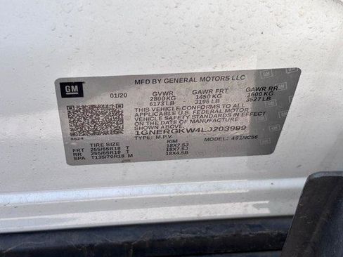 Used 2020 Chevrolet Traverse LT FWD image 12