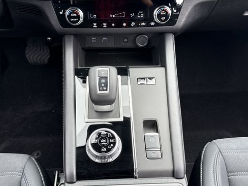 New 2026 Nissan Rogue SL AWD/4WD image 5