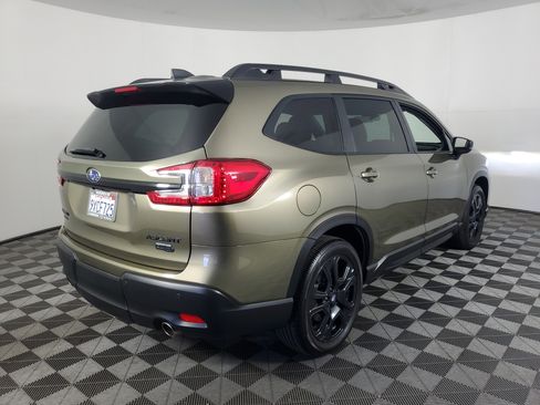 Used 2025 Subaru Ascent Bronze Edition w/ Popular Package #2 AWD/4WD image 5
