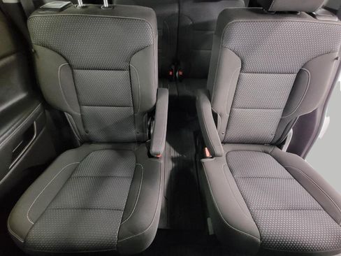 Certified 2023 GMC Acadia SLE w/ Driver Convenience Package image 24