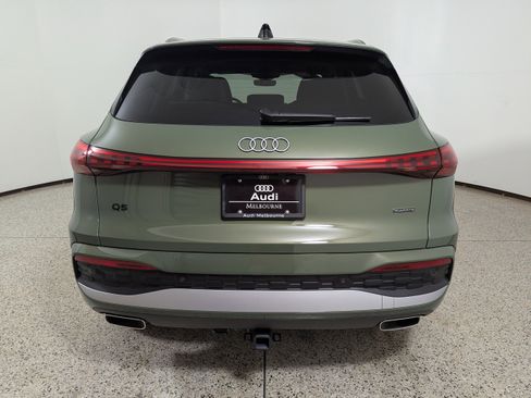 Used 2025 Audi Q5 Premium Plus w/ Premium Plus image 6