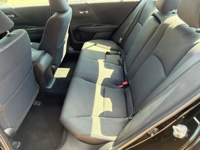 Used 2017 Honda Accord LX image 8