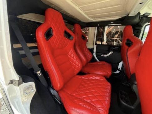 Used 2015 Jeep Wrangler Unlimited Rubicon w/ Dual Top Group AWD/4WD image 14