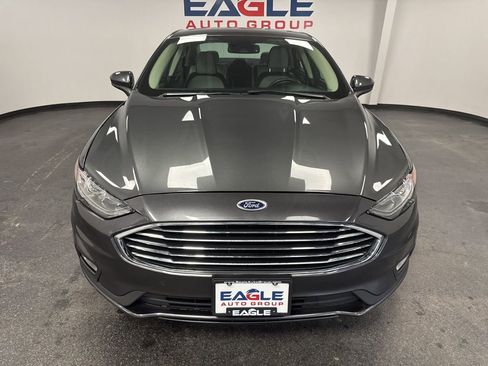 Used 2020 Ford Fusion SE FWD image 3