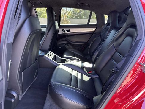 Used 2018 Porsche Panamera Turbo image 17