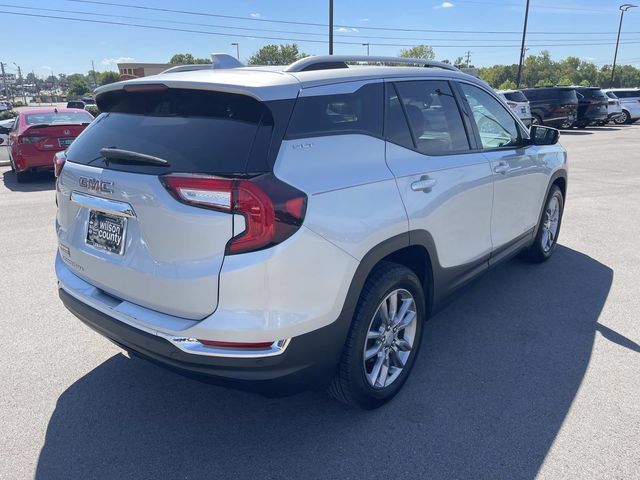 Used 2022 GMC Terrain SLT w/ Infotainment Package II FWD image 5