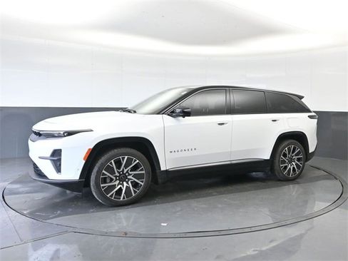 New 2025 Jeep Wagoneer S Limited image 8