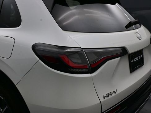 Used 2025 Honda HR-V EX-L image 40