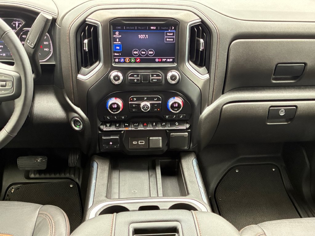 Used 2022 GMC Sierra 2500 AT4 w/ AT4 Preferred Package AWD/4WD image 3