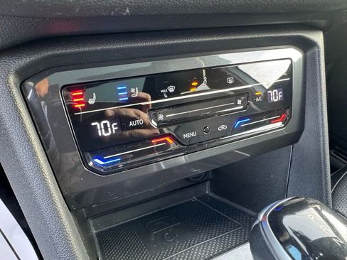 Used 2022 Volkswagen Tiguan SEL R-Line image 26