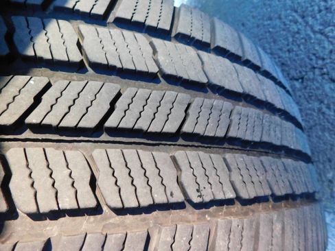 Used 2012 GMC Acadia SLT image 26