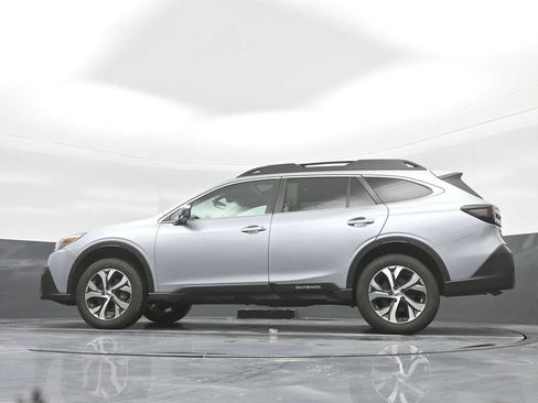 Used 2022 Subaru Outback Limited image 36