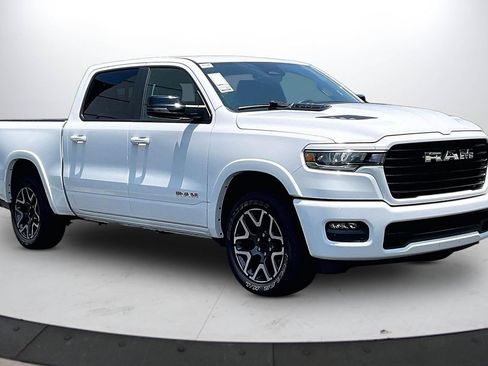 Used 2025 RAM 1500 Laramie w/ Sport Appearance Package AWD/4WD image 2