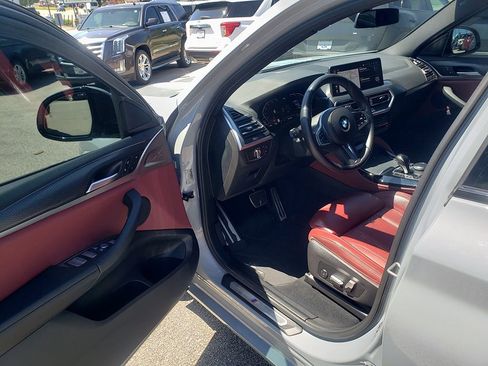 Used 2023 BMW X4 xDrive30i w/ M Sport Package AWD/4WD image 9