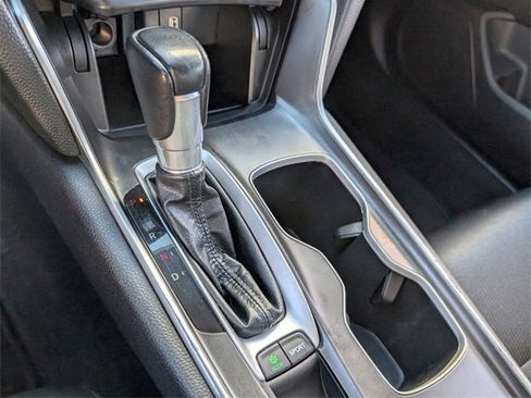Used 2019 Honda Accord Sport image 28