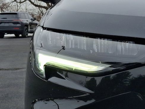 Used 2022 Buick Envision Preferred image 7