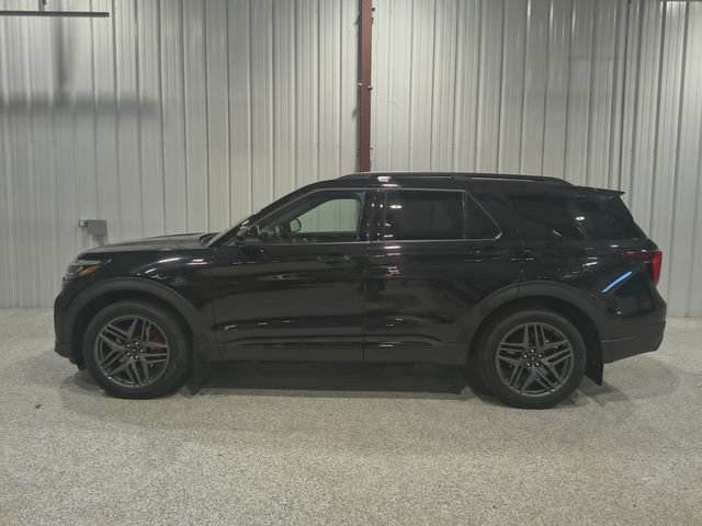 Certified 2025 Ford Explorer ST-Line w/ Premium Package AWD/4WD image 8