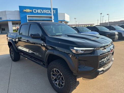 Certified 2024 Chevrolet Colorado ZR2 w/ Technology Package AWD/4WD image 1