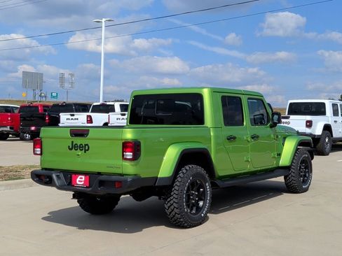New 2025 Jeep Gladiator Sport image 8