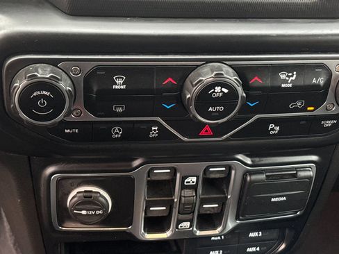 Used 2021 Jeep Wrangler Unlimited Willys image 20