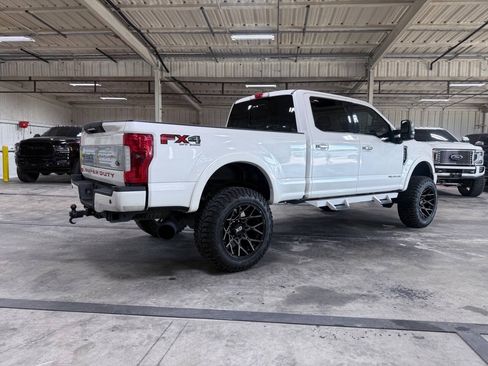 Used 2017 Ford F250 Platinum w/ Platinum Ultimate Package AWD/4WD image 3