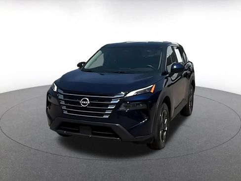 Used 2026 Nissan Rogue SV AWD/4WD image 5