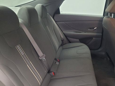 Used 2024 Hyundai Elantra SEL FWD image 19