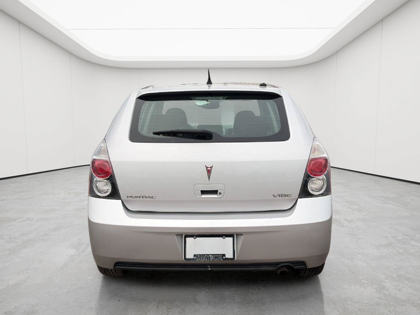 Used 2009 Pontiac Vibe w/ Preferred Package FWD image 6