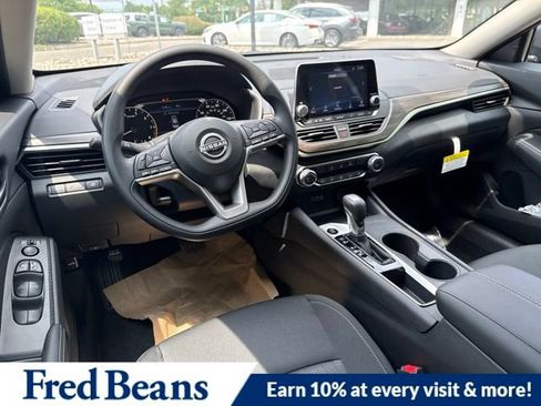 New 2026 Nissan Altima 2.5 SV FWD image 18