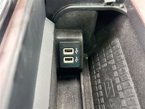 Used 2019 Lincoln Navigator Reserve image 35