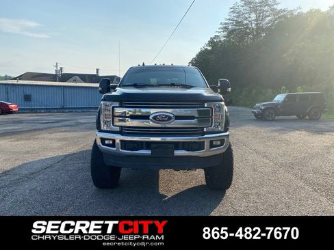 Used 2019 Ford F250 Lariat w/ Lariat Value Package AWD/4WD image 2
