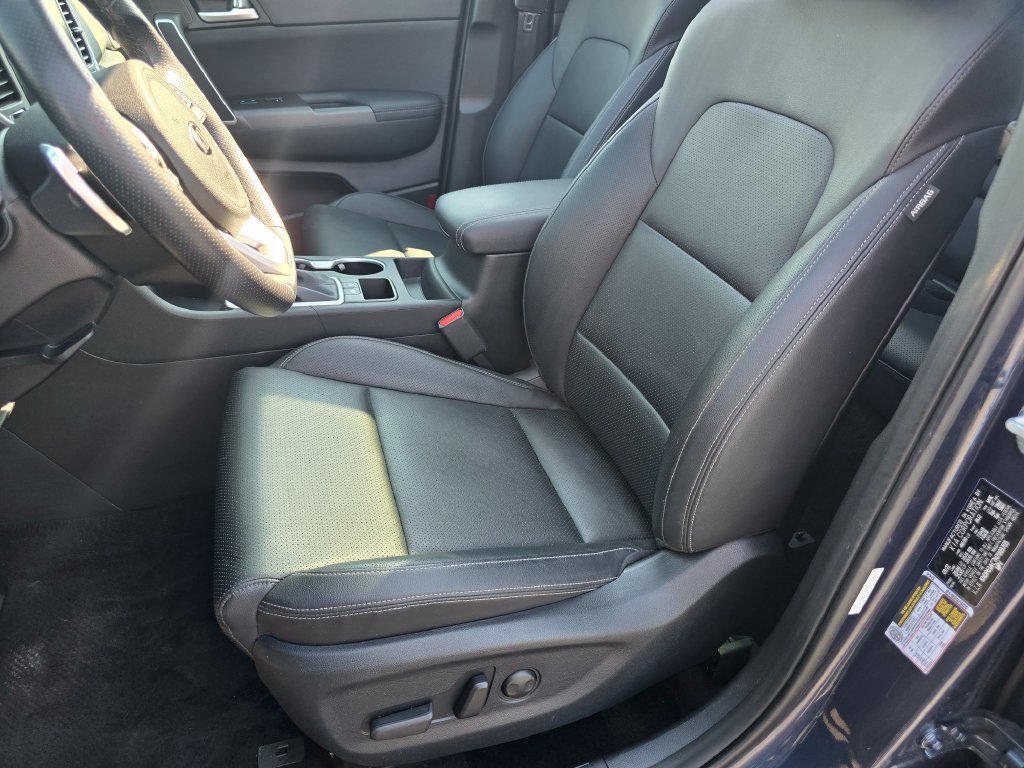 Used 2022 Kia Sportage Nightfall Edition FWD image 21