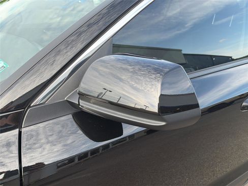 Used 2025 Kia Niro LX FWD image 31