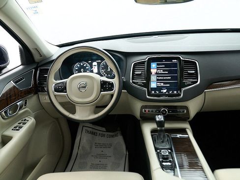 Used 2016 Volvo XC90 T6 Momentum w/ Momentum Plus Package AWD/4WD image 26