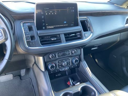 Used 2023 Chevrolet Suburban LT image 40
