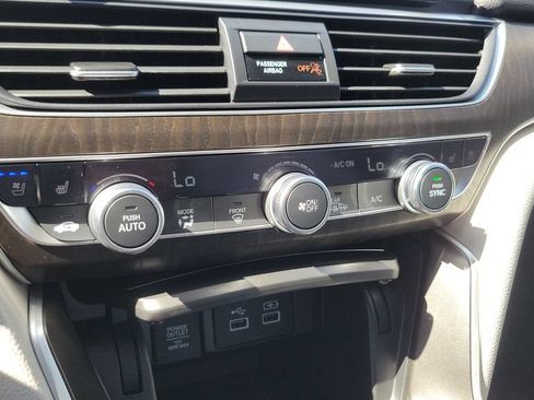 Used 2021 Honda Accord Touring image 18