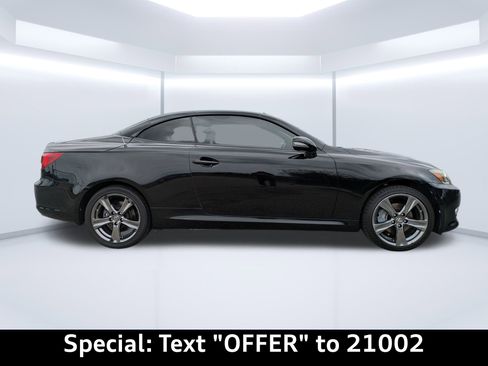 Used 2015 Lexus IS 250C w/ Luxury Package image 3