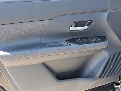 New 2026 Nissan Kicks SV image 15