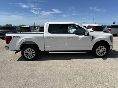 New 2025 Ford F150 Lariat w/ Equipment Group 501A Mid image 9