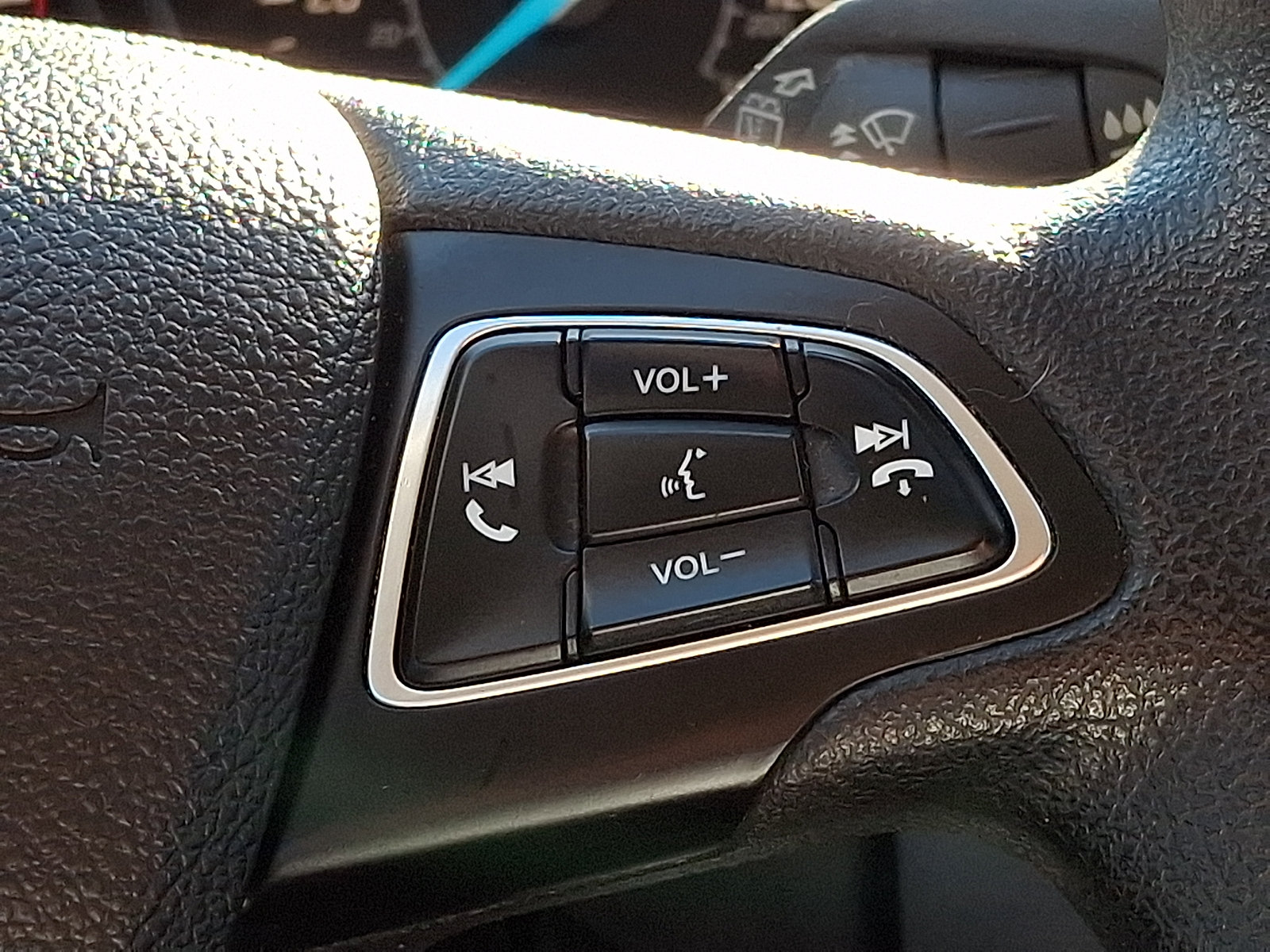Used 2017 Ford Escape S FWD image 22