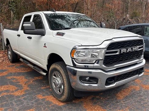 Used 2023 RAM 3500 Tradesman w/ Chrome Appearance Group image 5