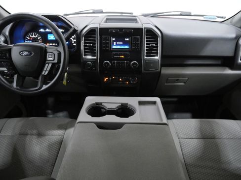 Used 2016 Ford F150 XLT AWD/4WD image 9