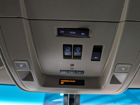 Used 2017 Chevrolet Silverado 1500 LTZ w/ Sport Package image 26