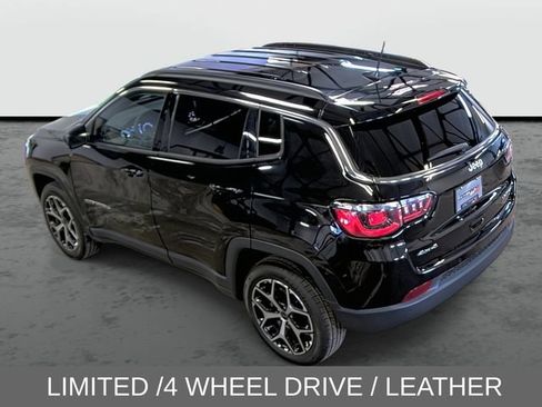 Used 2025 Jeep Compass Limited AWD/4WD image 2
