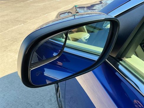 Used 2015 Ford Taurus SEL w/ Equipment Group 201A image 14