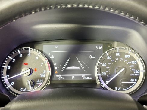 Used 2022 Toyota Highlander XLE AWD/4WD image 38